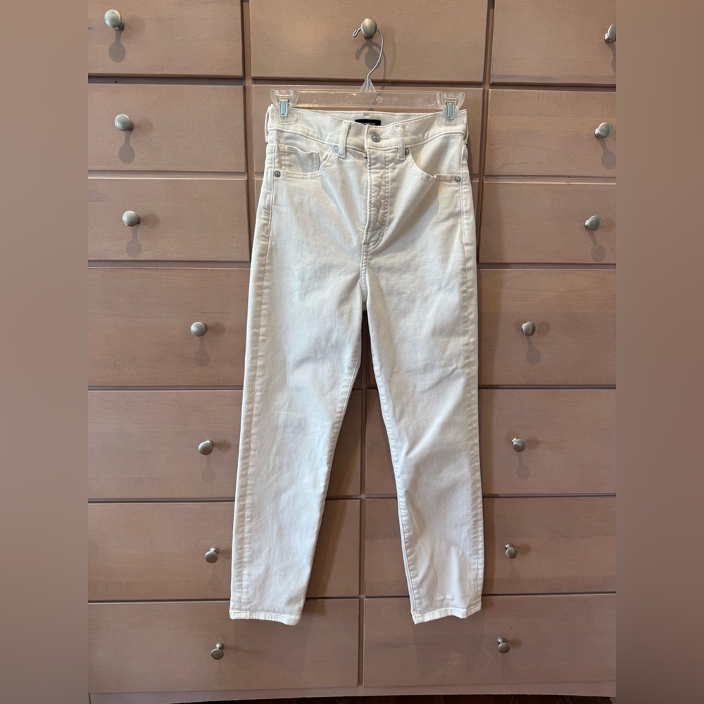 Express Off-White Slim Super High-Rise Jeans Size 0R